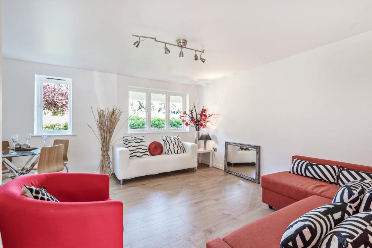 2 Bed Flat, Dedicated Workspace, Parking, 4Ktv London Exterior photo