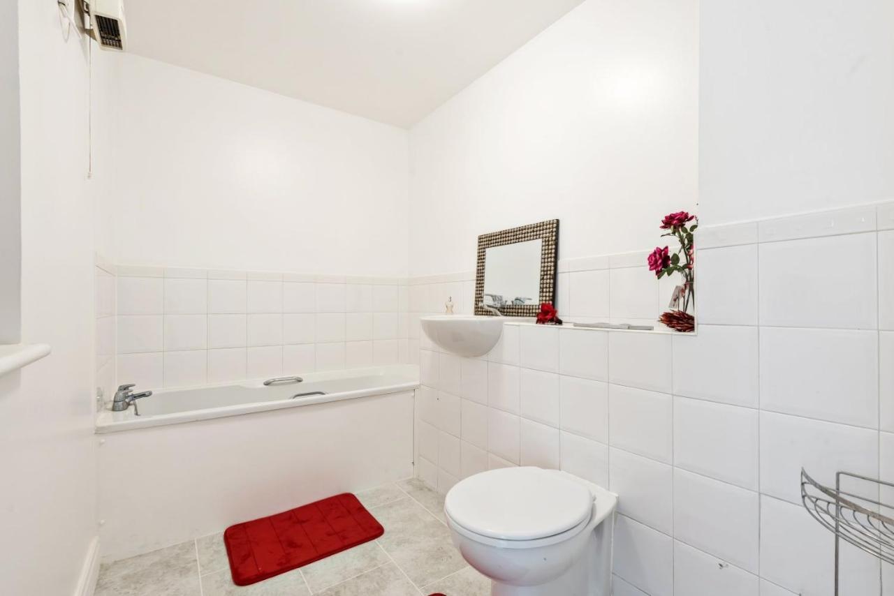 2 Bed Flat, Dedicated Workspace, Parking, 4Ktv London Exterior photo